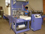 Shrink-wrapping machine